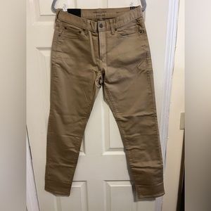Brand new Banana Republic Factory Travel Jean